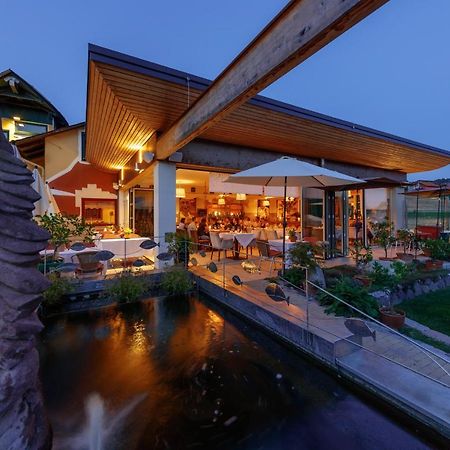 Malerwinkl Restaurant + Kunsthotel Hatzendorf Luaran gambar