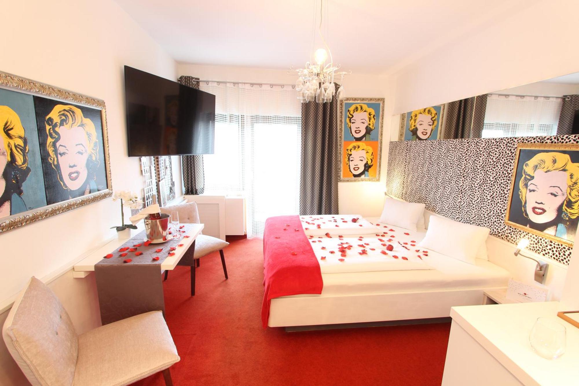 Malerwinkl Restaurant + Kunsthotel Hatzendorf Luaran gambar